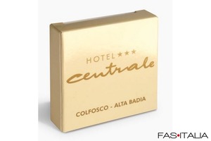 Sapone quad 40 gr. In astuccio pers.to 1000 pz Sapone quad 40 gr. In astuccio pers.to 1000 pz